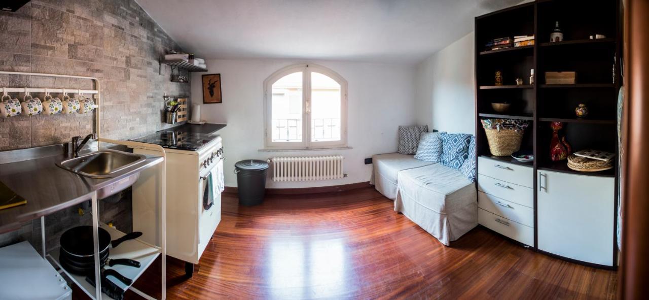 Stupenda Mansarda Centralissima, Finiture Di Lusso Каррара Экстерьер фото